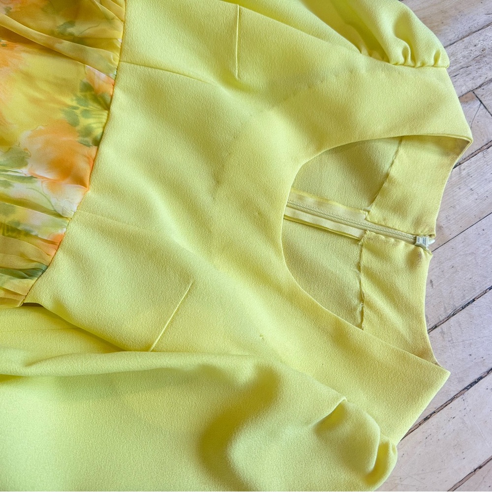 Yellow Floral Vintage Dress - Picture 4 of 10